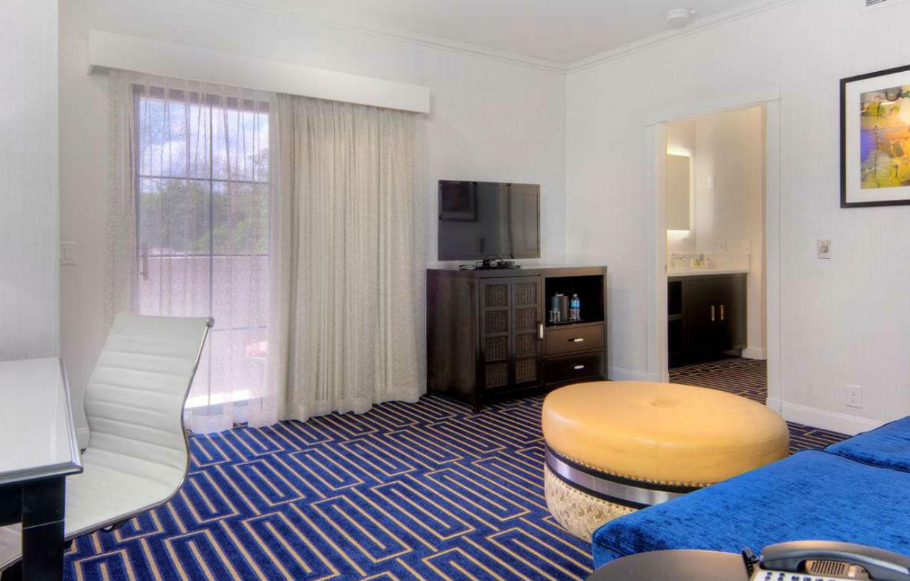 Best Western Plus Palm Court Hotel Davis Exterior foto