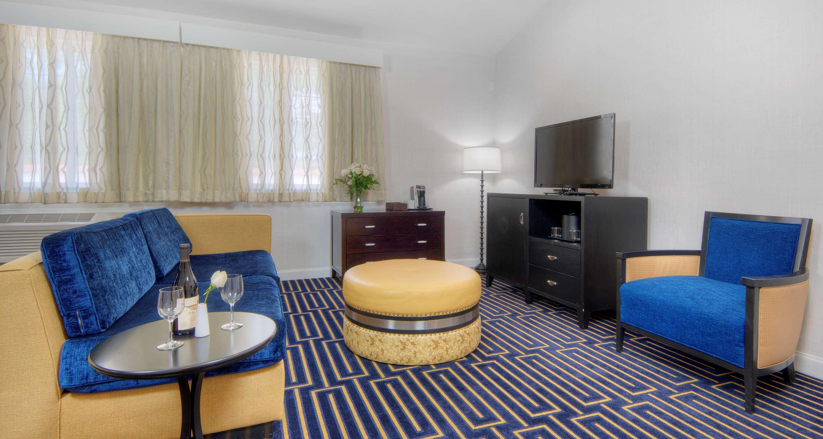 Best Western Plus Palm Court Hotel Davis Exterior foto